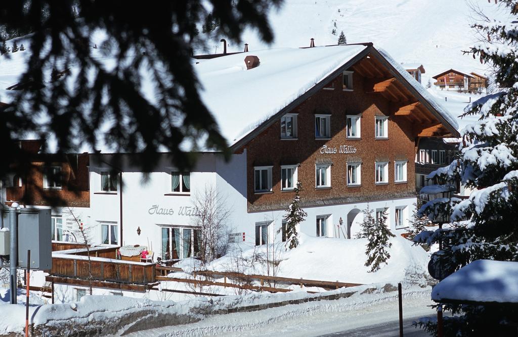Haus Wallis Hotel Lech am Arlberg Exterior photo